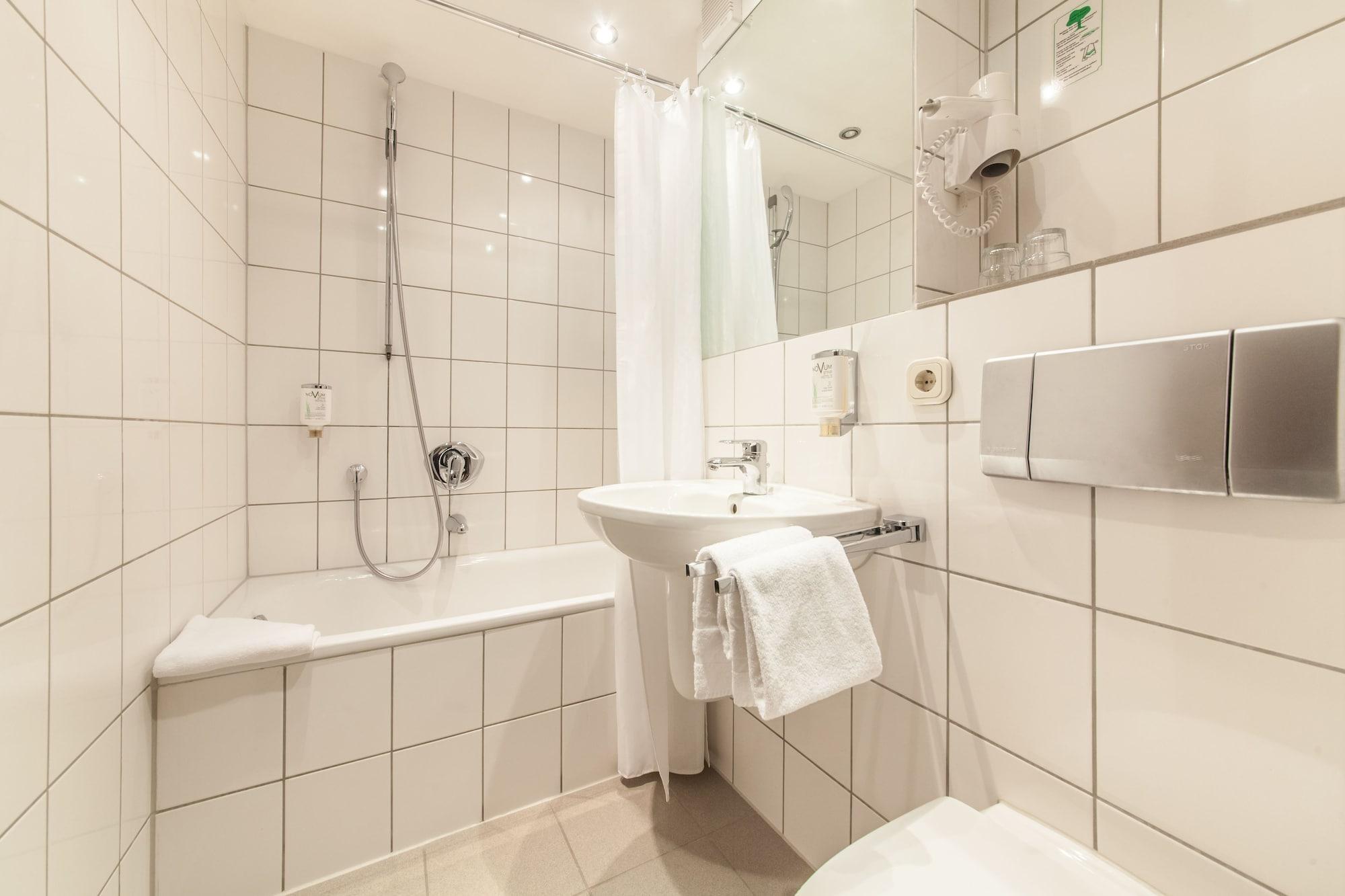 Hotel Maxim Duesseldorf City Kültér fotó