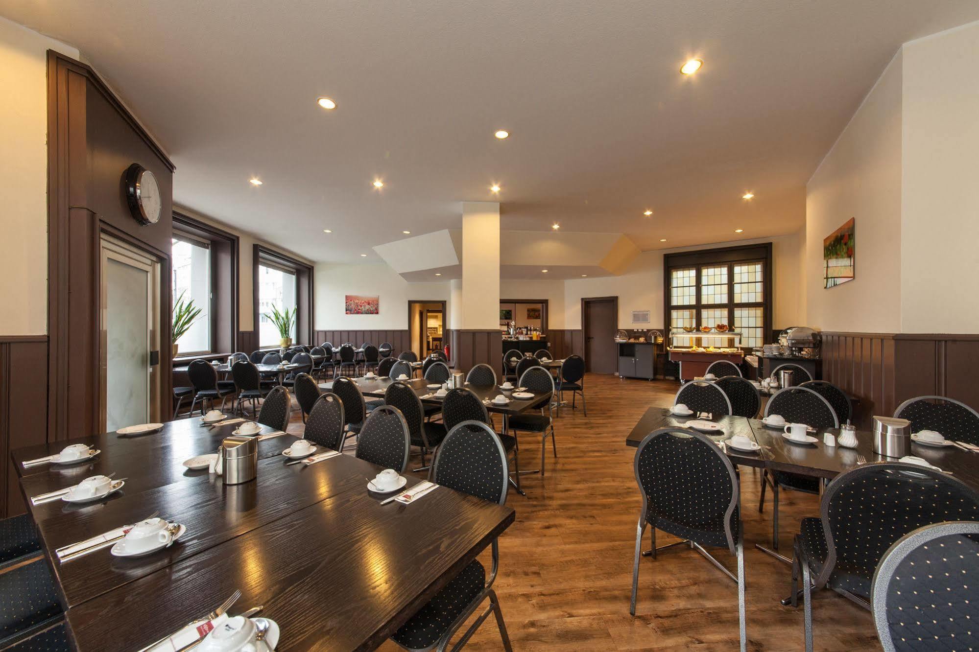 Hotel Maxim Duesseldorf City Kültér fotó