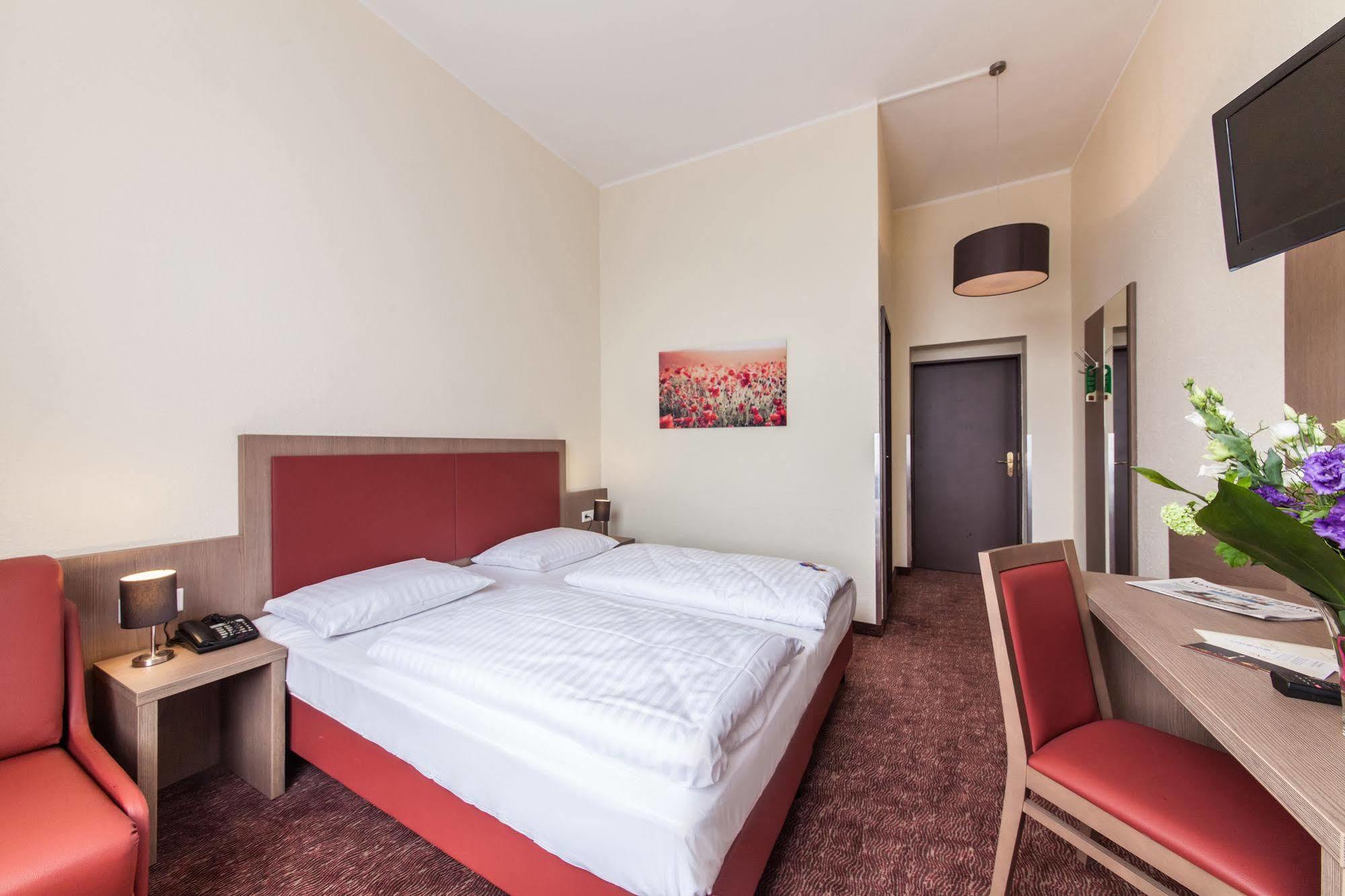 Hotel Maxim Duesseldorf City Kültér fotó