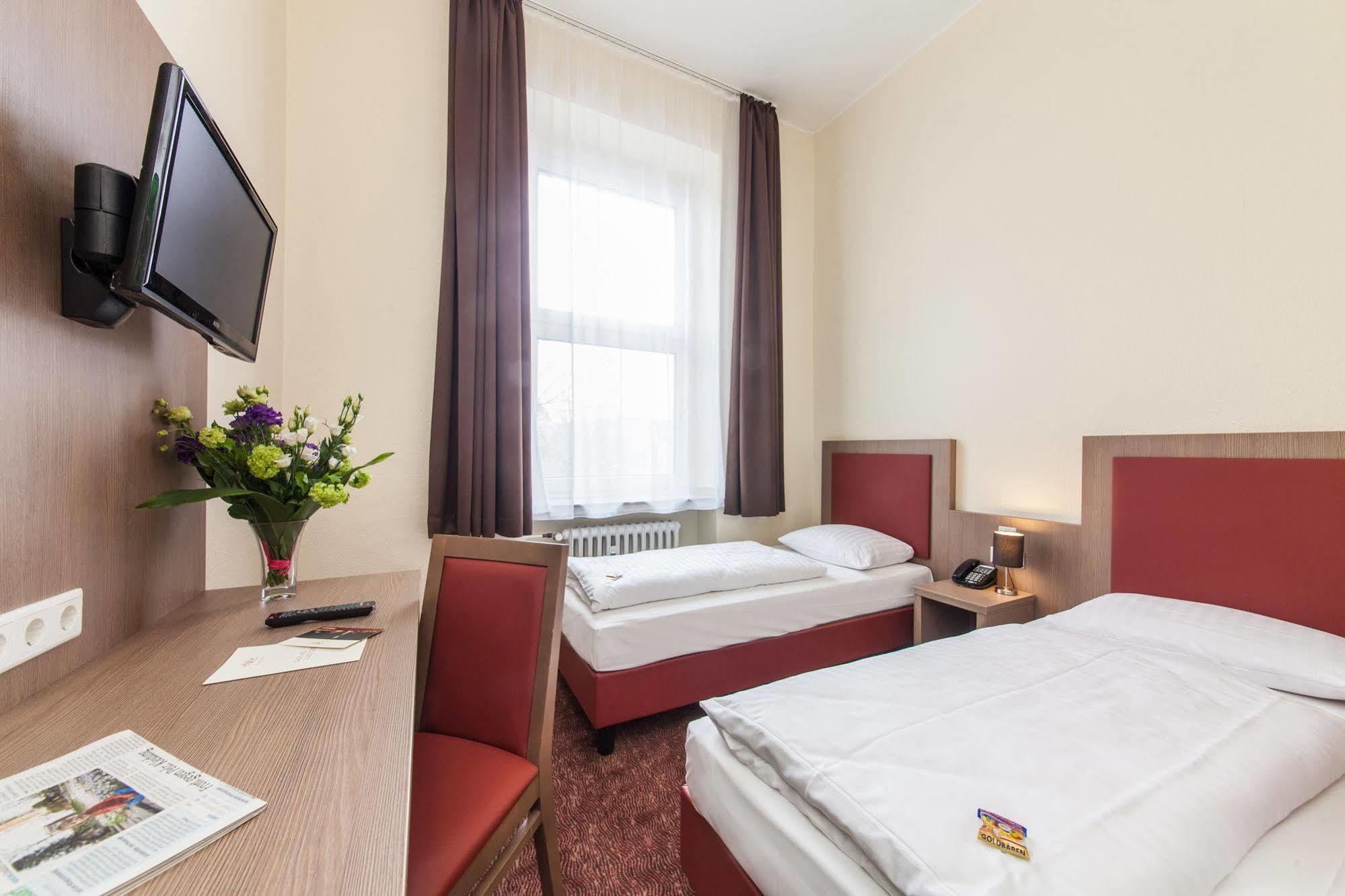 Hotel Maxim Duesseldorf City Kültér fotó