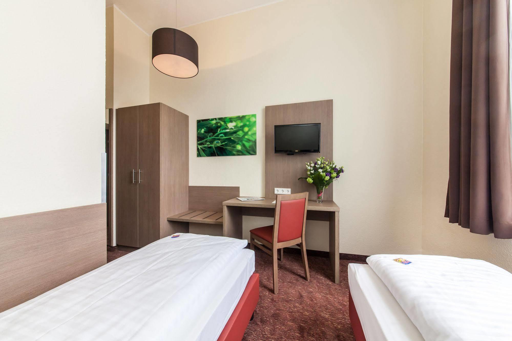 Hotel Maxim Duesseldorf City Kültér fotó
