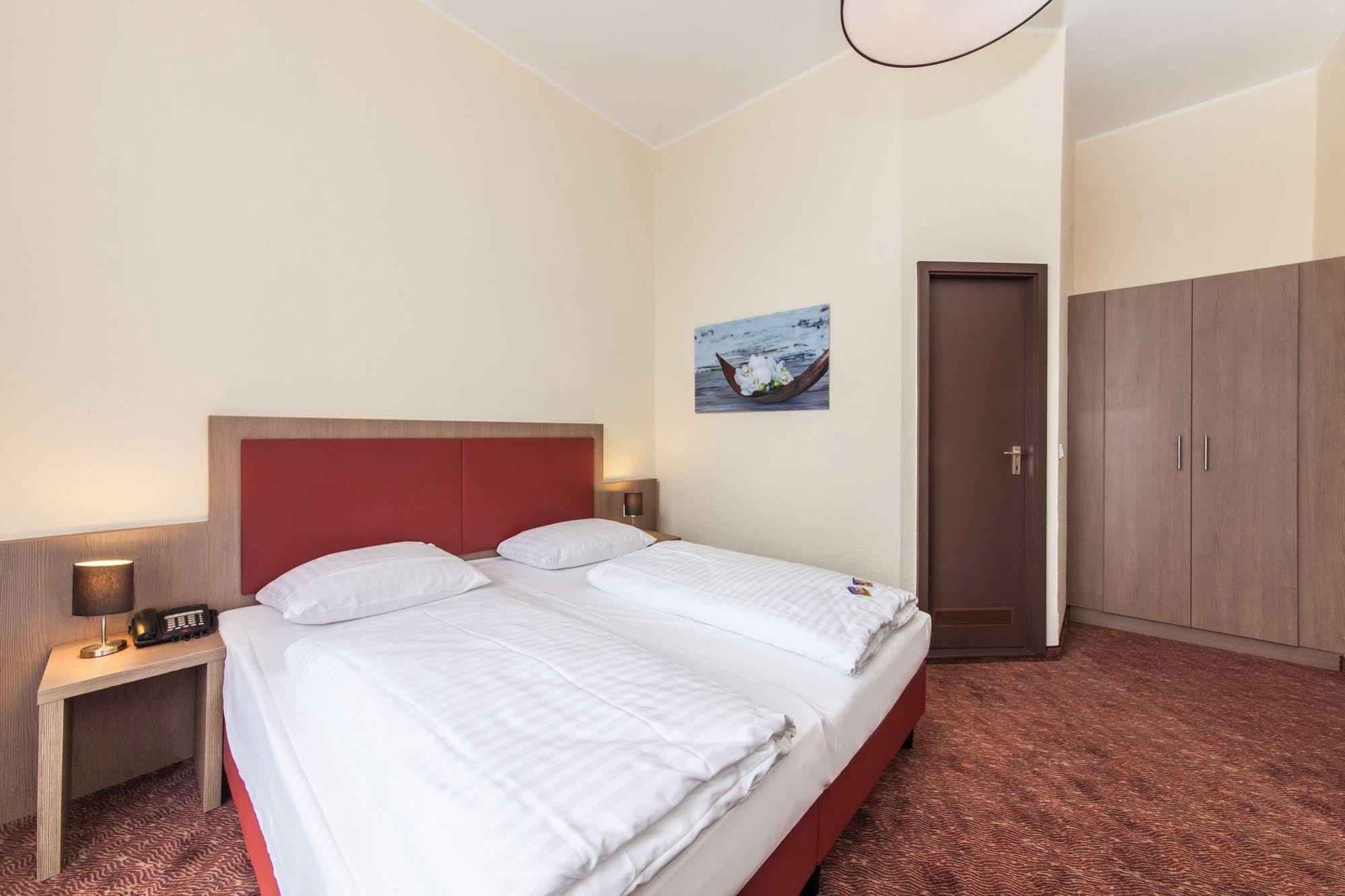 Hotel Maxim Duesseldorf City Kültér fotó