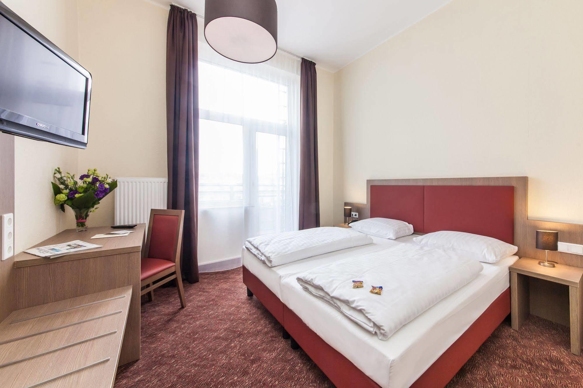 Hotel Maxim Duesseldorf City Kültér fotó